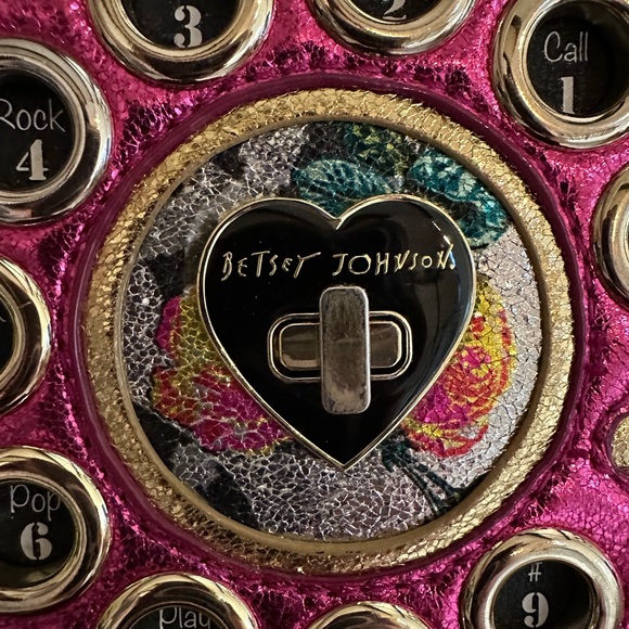 Betsey Johnson Rare Off the Hook Phone Purse - Picture 16 of 16